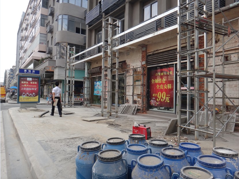 这是什么招牌?为什么要设在门市的门口?