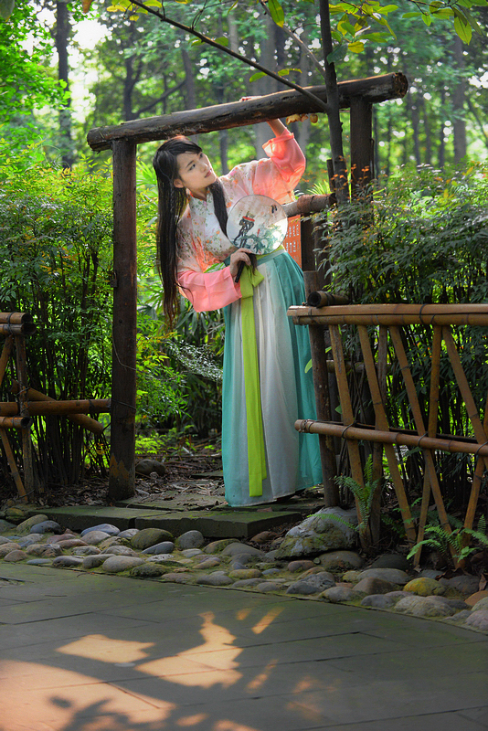 浣花溪畔汉家女_妹妹