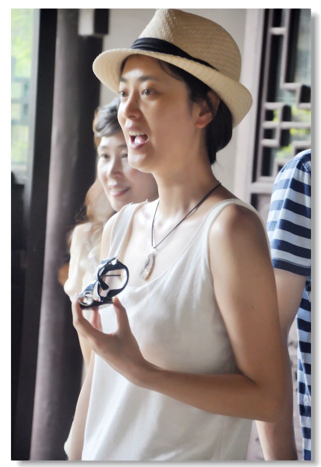 《王保长新篇》里漂亮的幺妹儿:影视明星谢润,赵峥一家游蓬安嘉陵第一