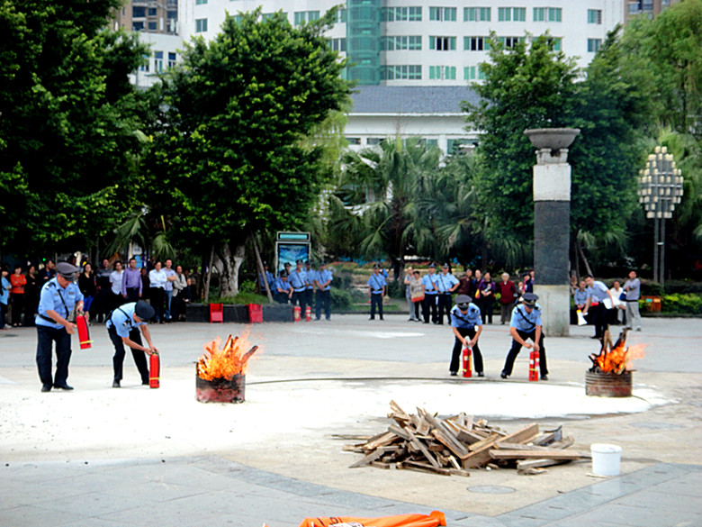 DSC01371_.jpg