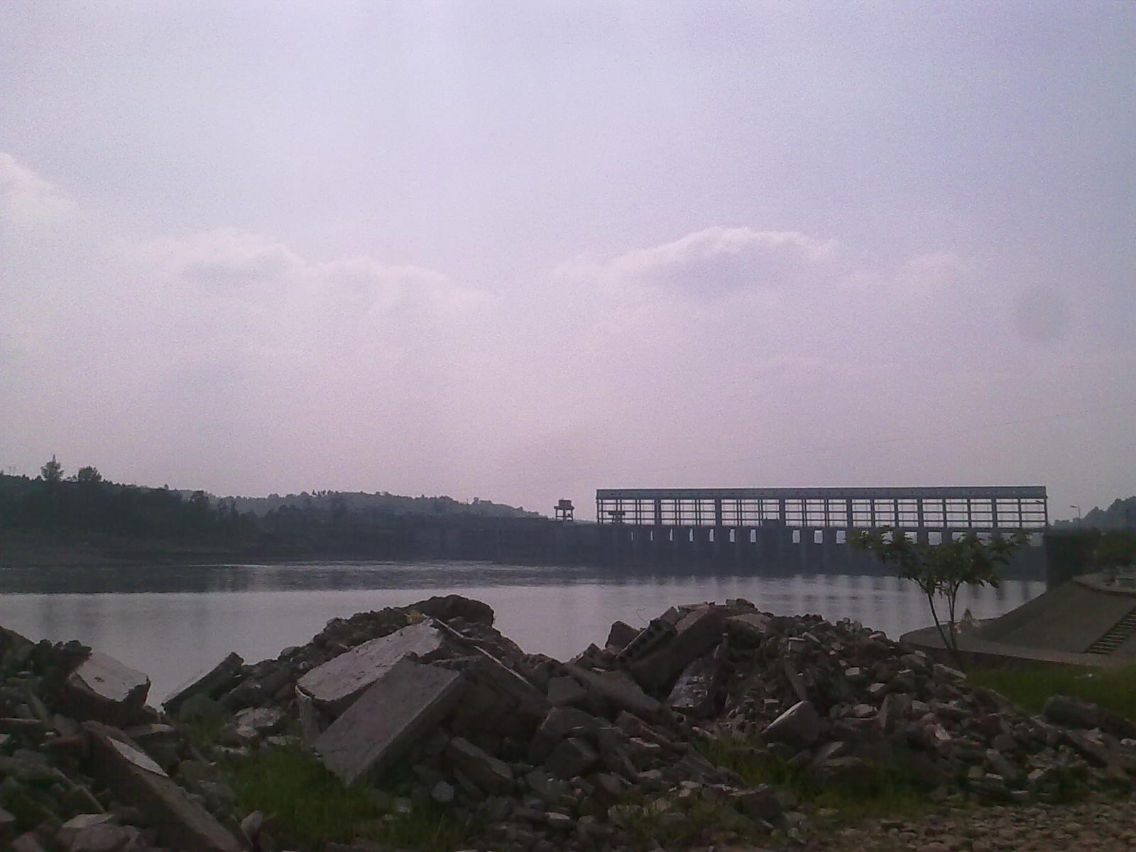 Ƭ 001.jpg