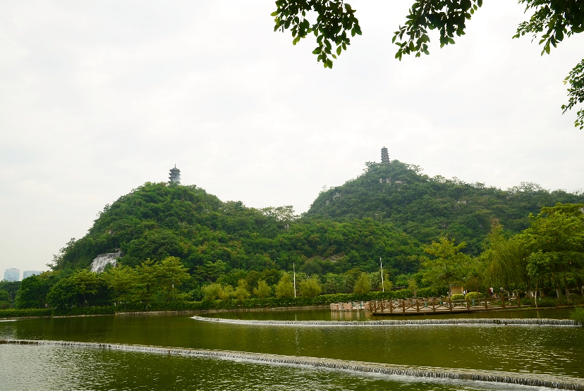 傅山蟠龙山公园图片