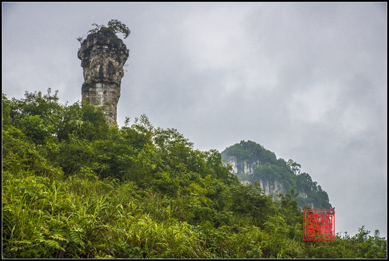 兴文石海悬棺图片