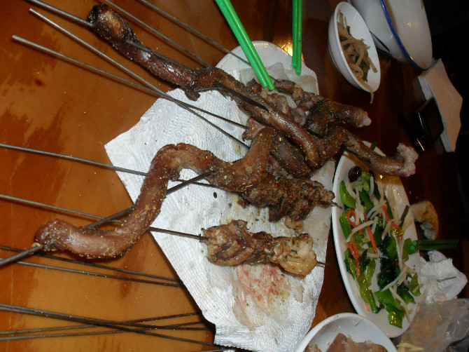 吃烧烤,驴鞭!