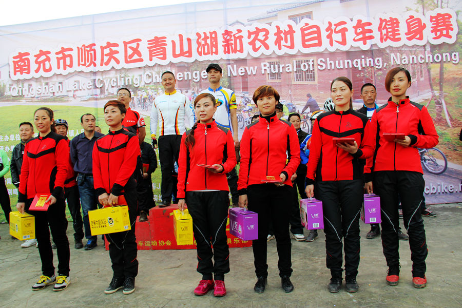 1306449ggg3bgggbg689is.jpg