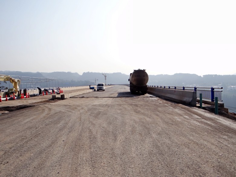 DSC04789_conew1.jpg
