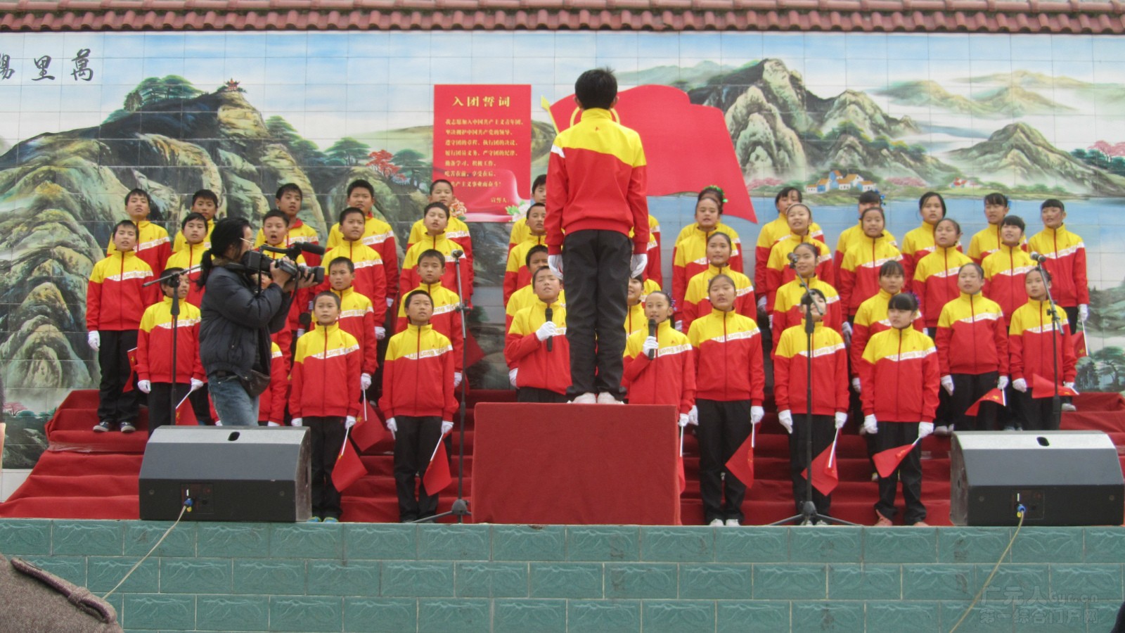 弘扬爱国激情,展示青春风采 ——剑阁县普安中学纪念129歌咏比赛