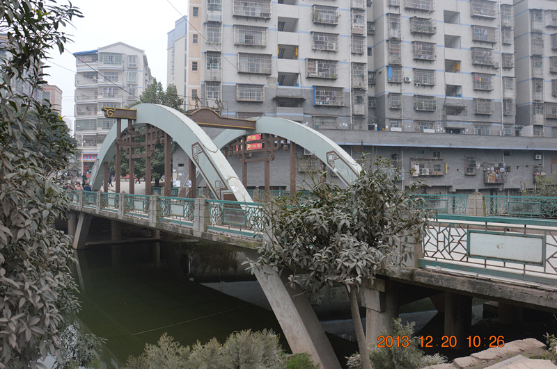 DSC_0033_.jpg