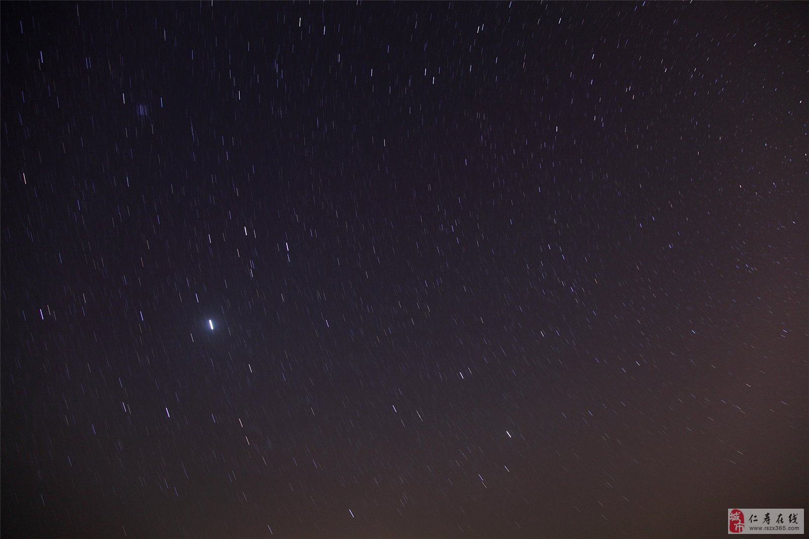 【轉】數九寒冬深夜拍得仁壽最美流星雨照片