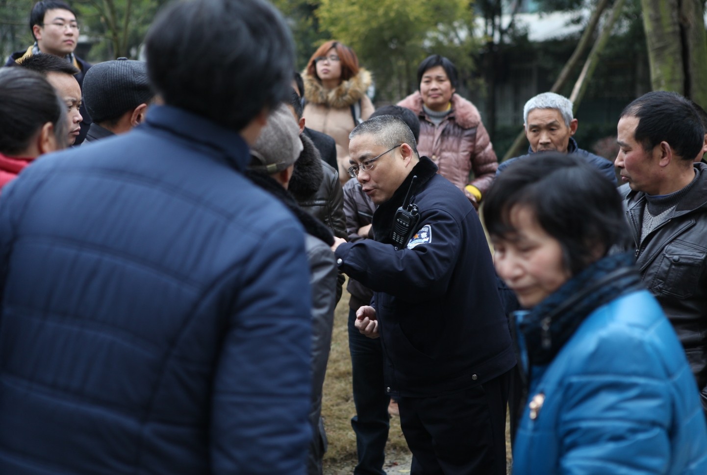 美玉凤凰城 一些不合法老百姓利益的事情呀