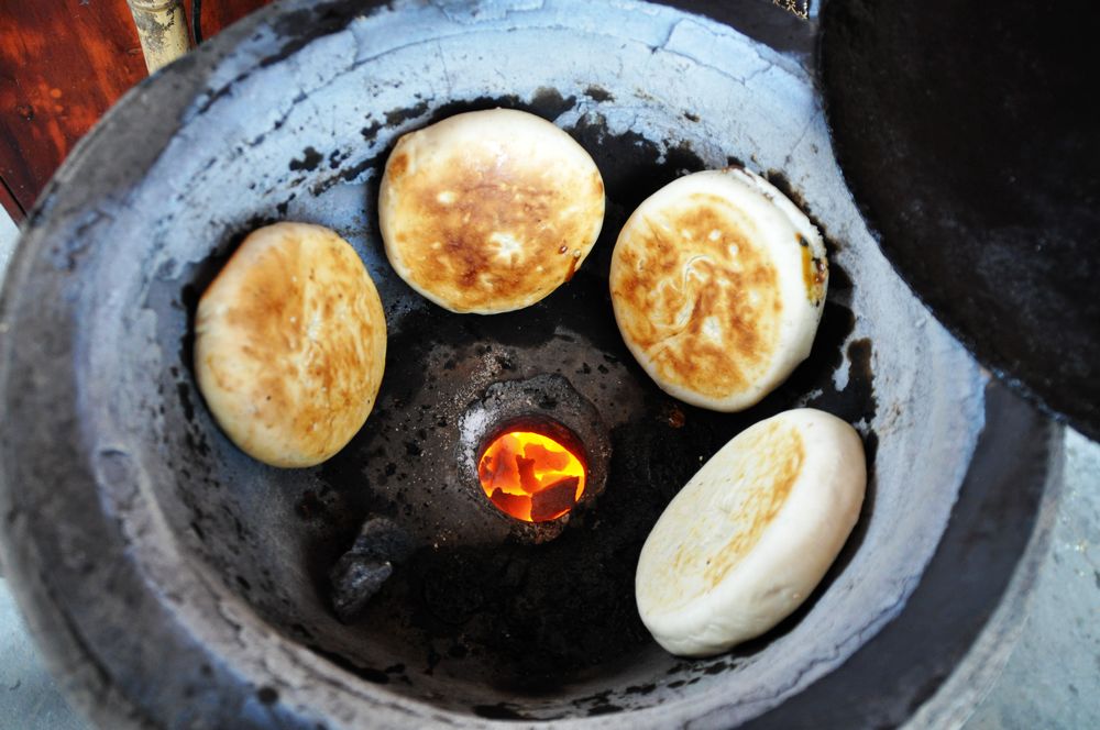 舌尖上的诱惑——蓬安一绝:下河街里的白糖烧馍