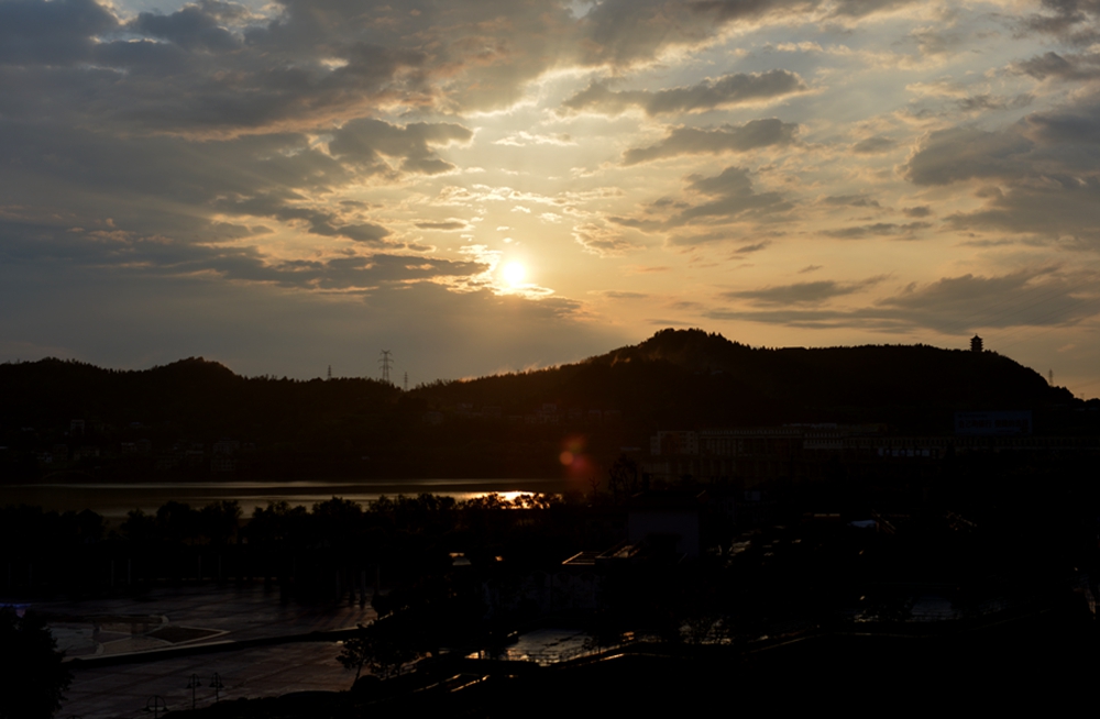 DSC_8700-1.jpg