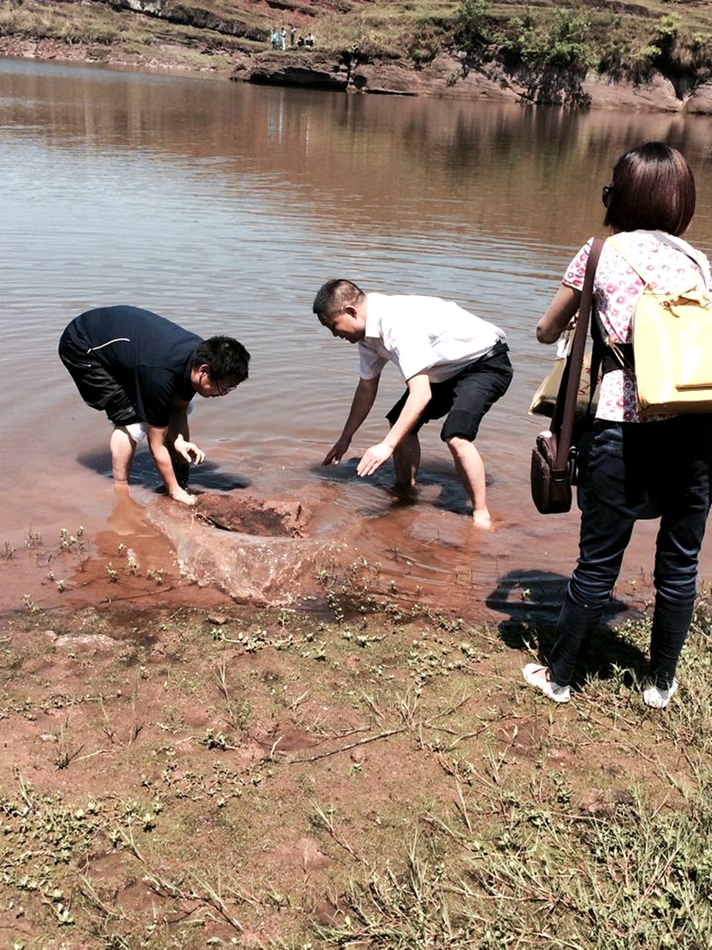 QQͼƬ20140421003441.jpg
