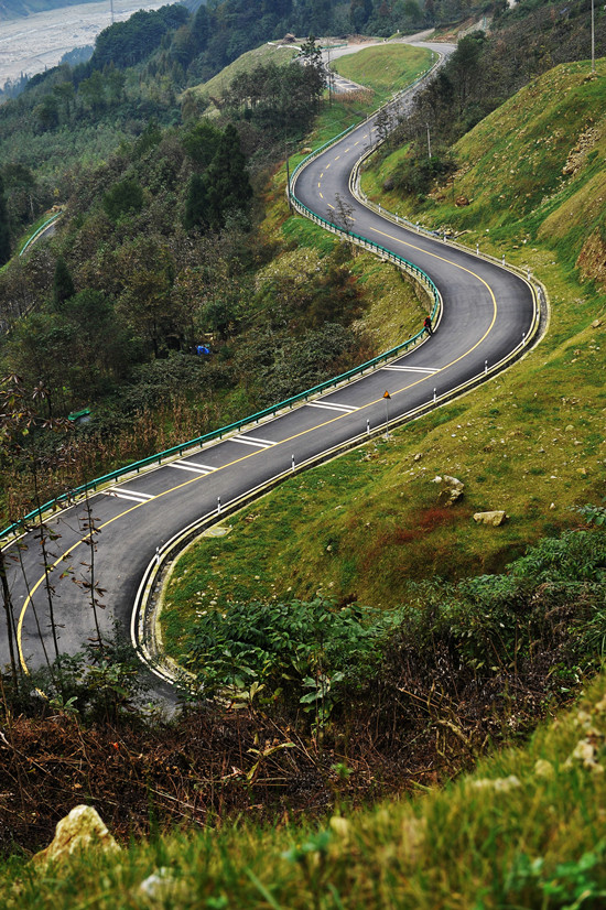 四川最美自驾公路图片