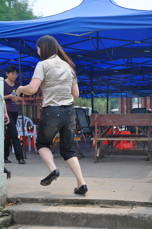 2011468ttqwwsp89mzcwqj.jpg