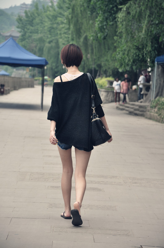 215710egtlk1witedjz1l5.jpg