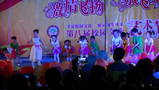ڰ˽065.jpg