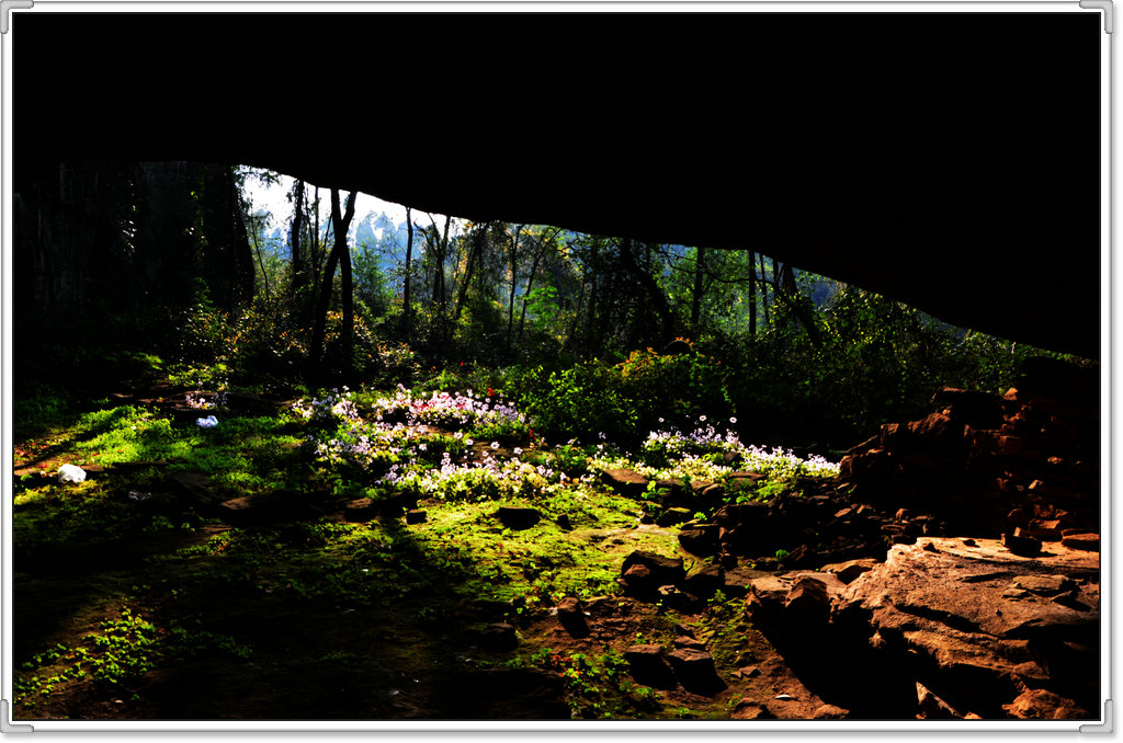 红岩洞—一个充满神秘气息的山洞