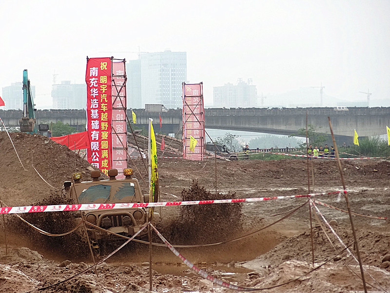 DSC08675_.jpg
