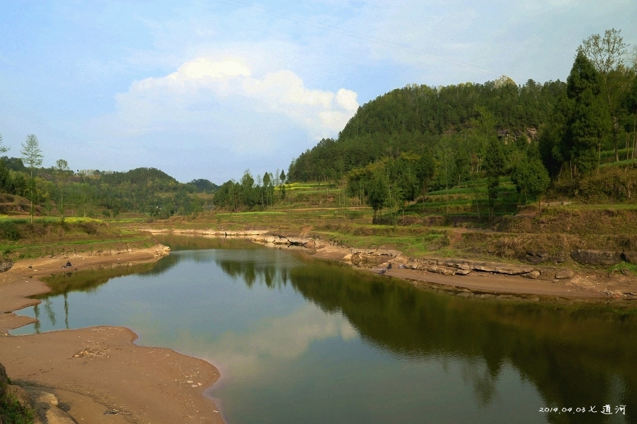 干枯萎缩的七道河水库-通江论坛-麻辣社区 四川第一网络社区 你的言论