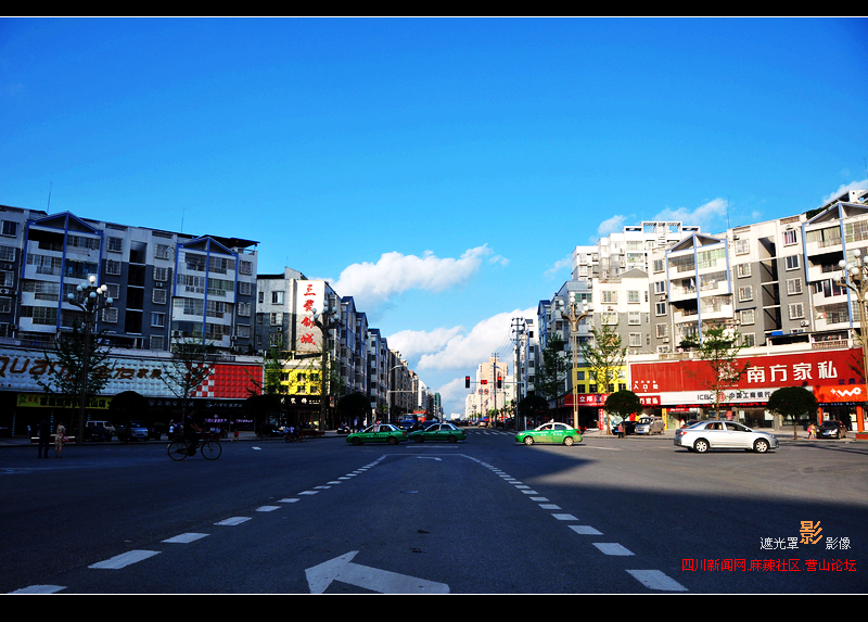 Ƭ 051.jpg