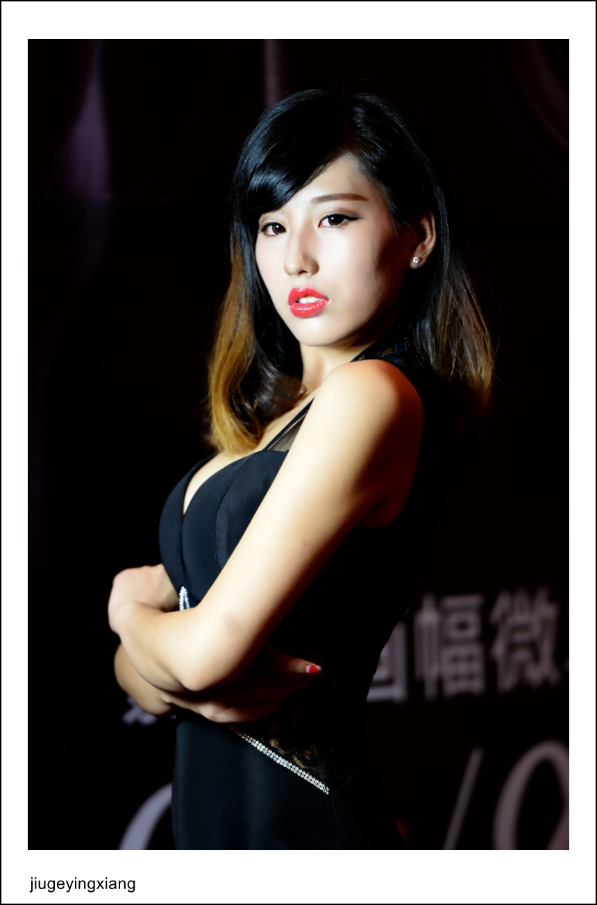 高坪东方花园拍美女