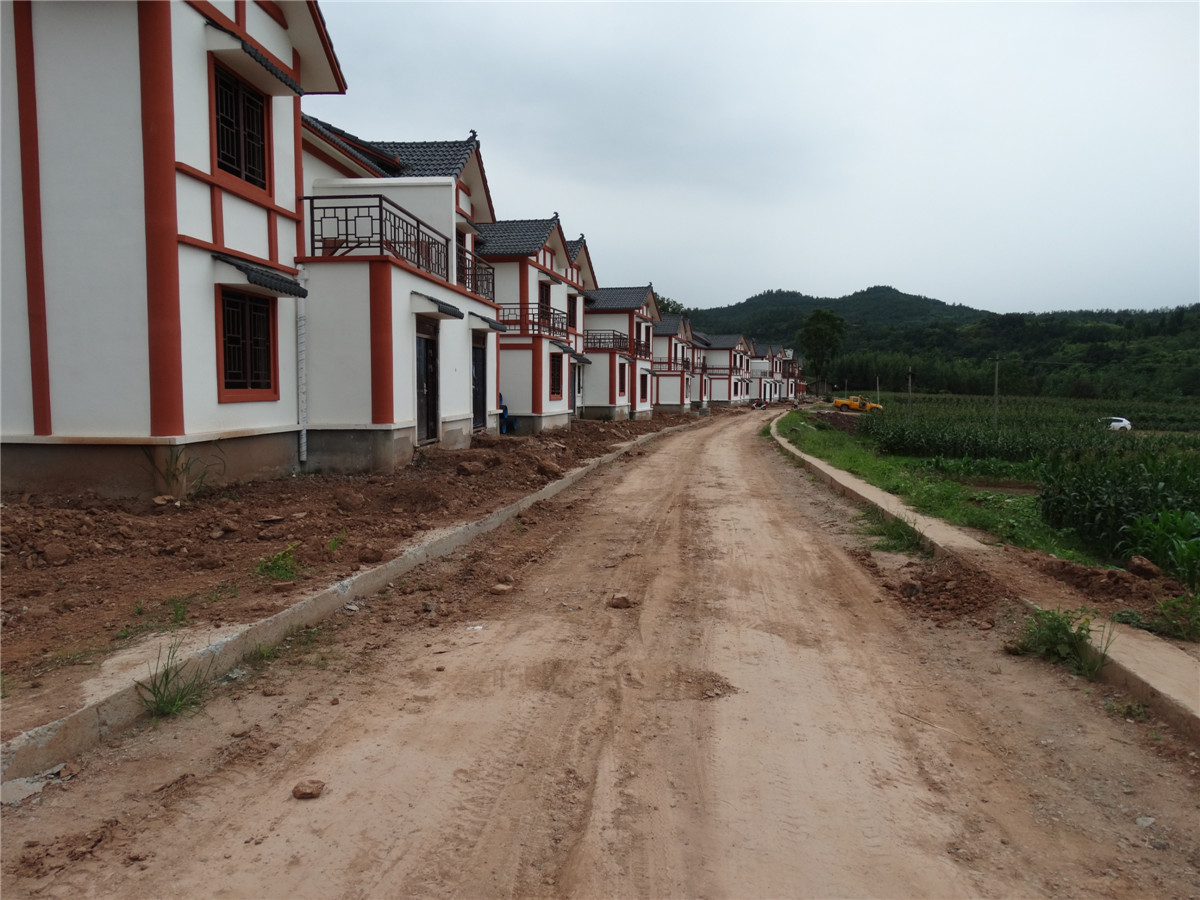 组图简介:西充县莲池镇新农村建设示范工程"灵宝宫综合体"