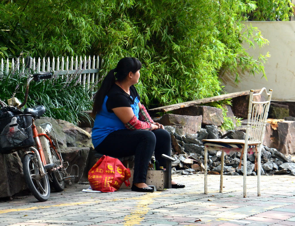 纪实实拍组图在沪生活的外来打工者的星期天