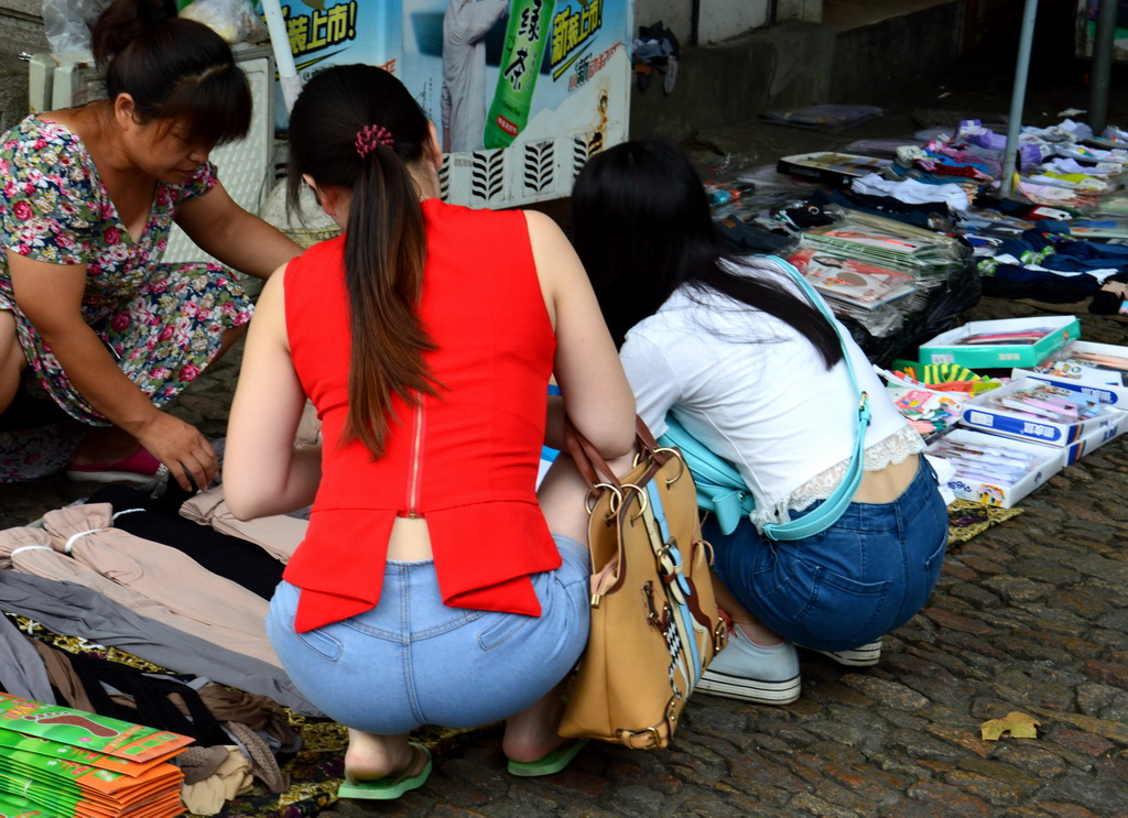 外来打工女人成熟图片