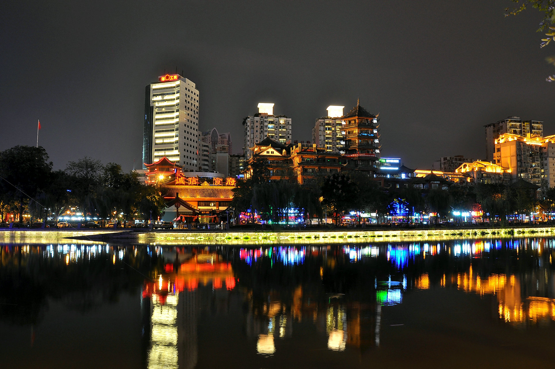 DSC_0143_dh.jpg