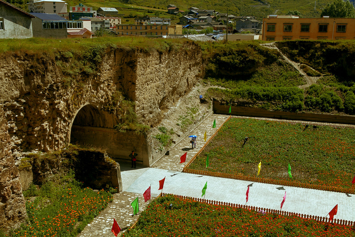 松潘古城瓮城遗址公园