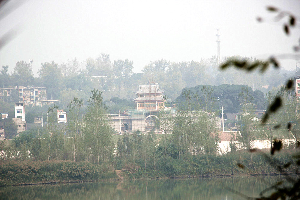 Ƭ 055.jpg