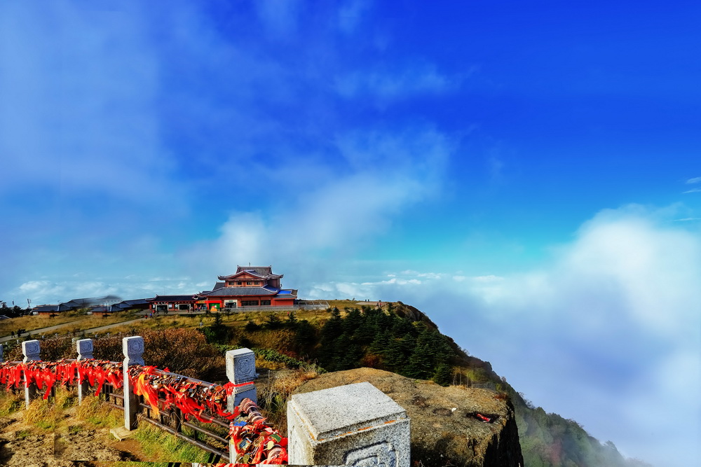 云上金顶 天下峨眉