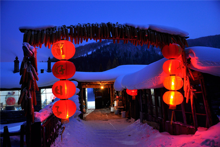 冬季结伴雪乡,滑雪,睡火炕,包饺子,过大年喽