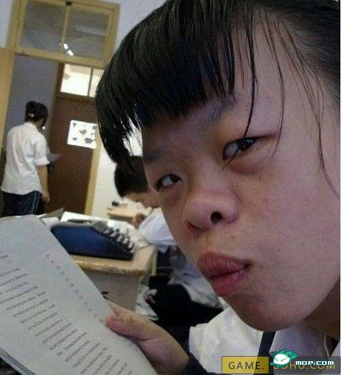 图说:街拍巴城美女