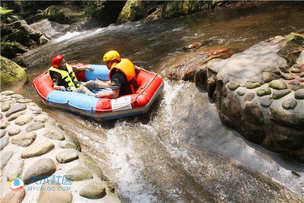 画稿溪"五一"激情漂流,清凉一夏,你可以上演湿身秀,也可以看湿身秀