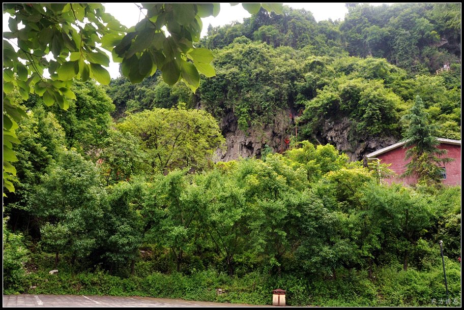 z˹070.jpg