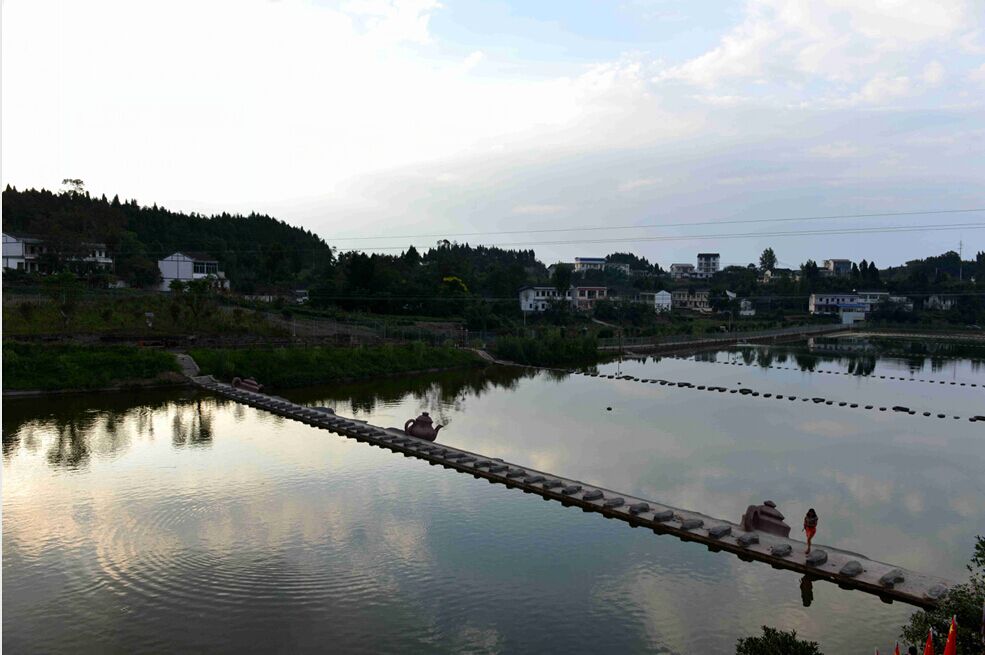 QQͼƬ20150914230045.jpg