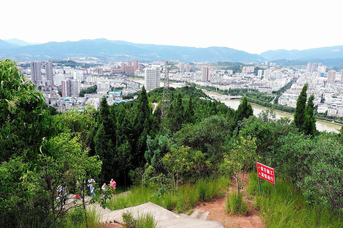 广元芳香南山景区图片