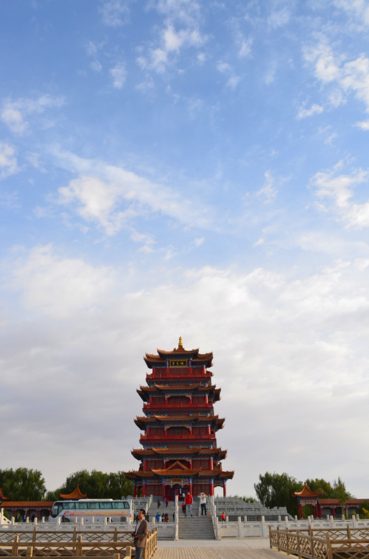 位于景区核心区域的崇文楼是欣赏大湖湾美景的绝佳之地