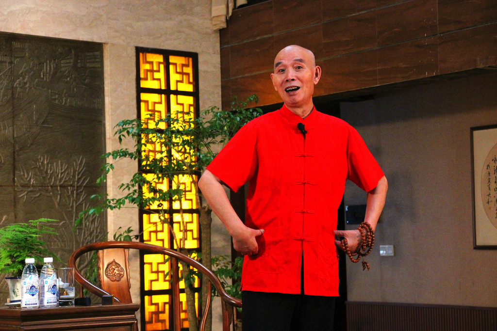 在蓬安周子客栈听李伯清散打评书