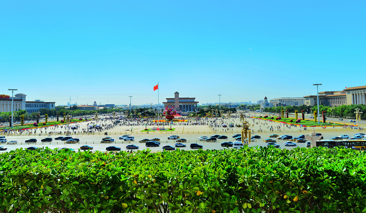 世界最大的城市中心广场-《北京天安门》