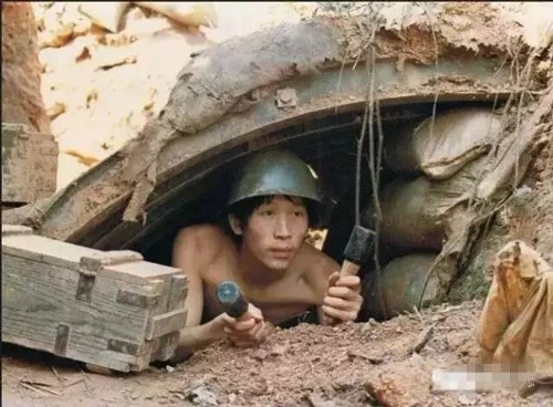 难忘的岁月:上个世纪八十年代中国史上唯一的裸体战争