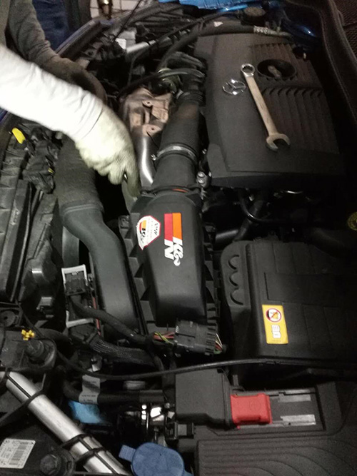 宝马B200更换虎牌SINOVDO300钼原装位高流