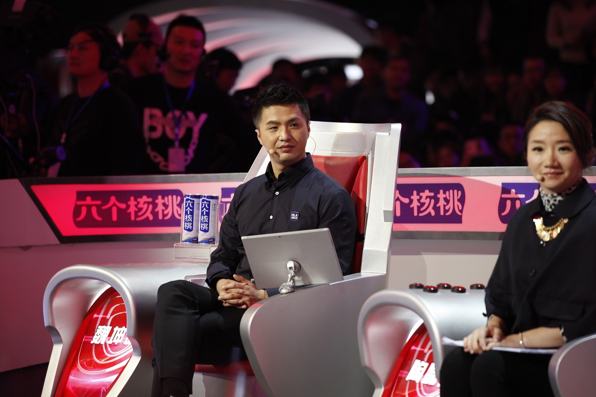 魏坤琳,北京大学心理学系教授,因在最强大脑中担任科学评审,被称为最