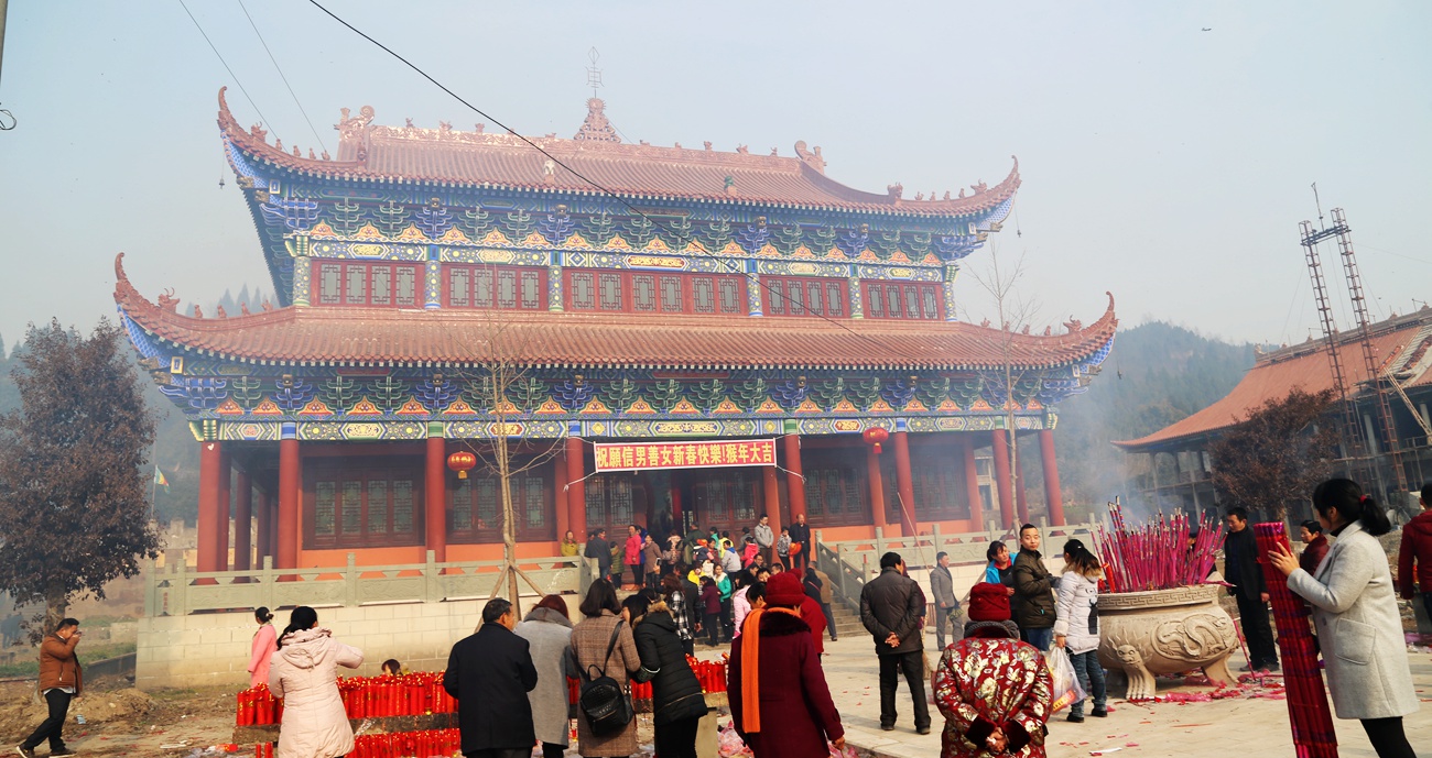 正月初一村民大联欢----南部县玉镇乡正觉寺村第14届春节 .