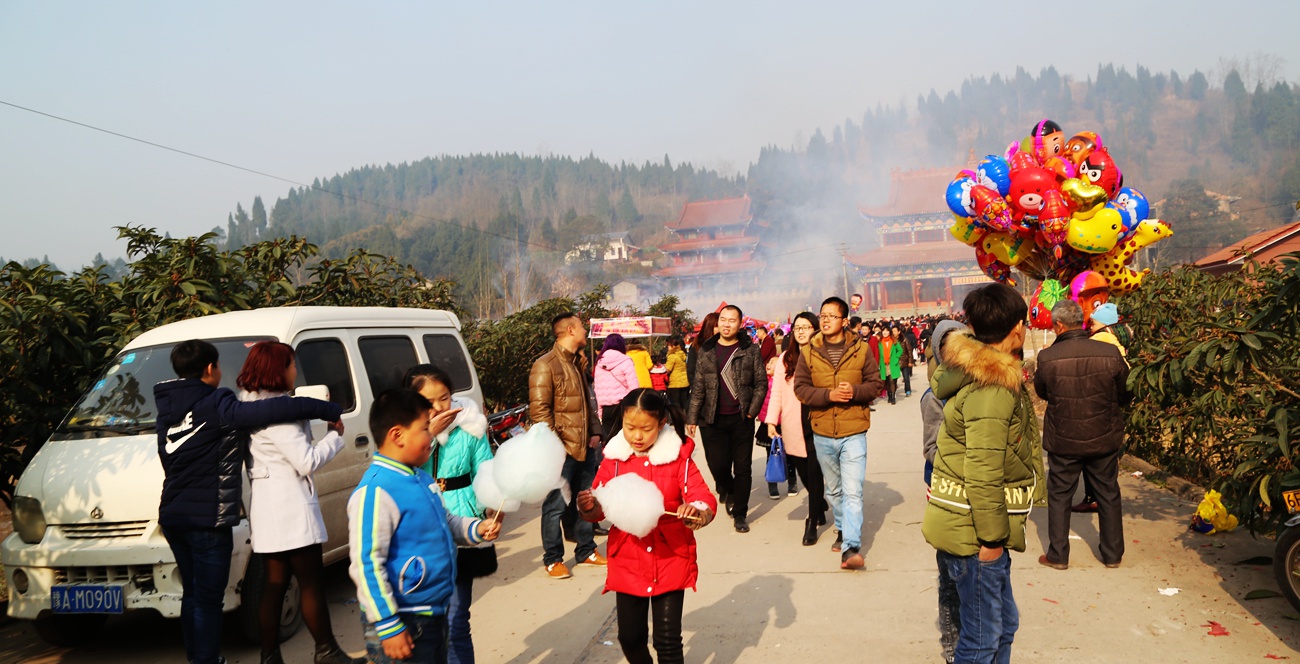 南部县正觉寺村图片