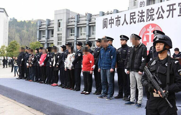 阆中法院公判讨薪农民工违法事件,只是阆中法院一贯违法中的一件