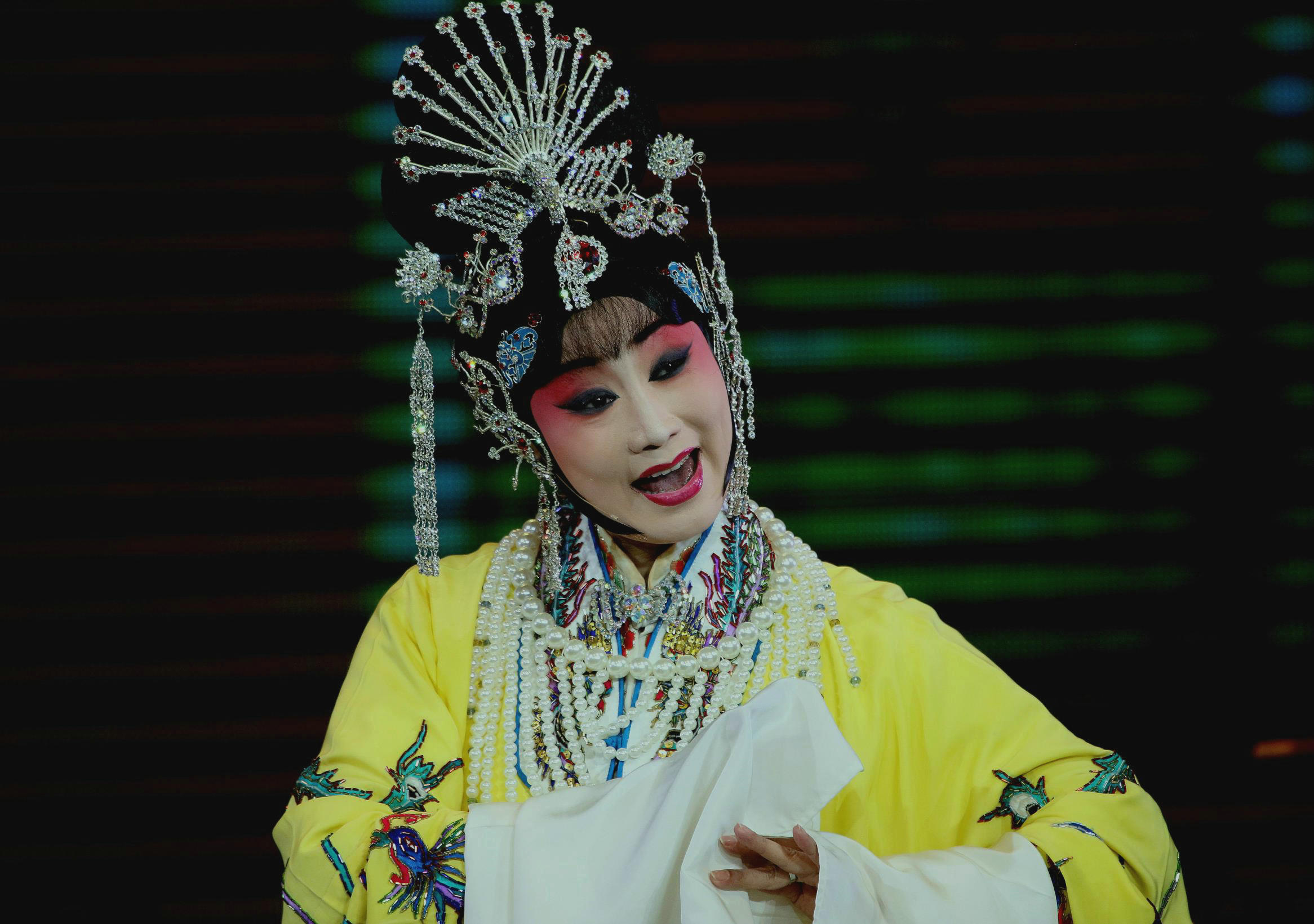 尽显川剧的宫廷气派长生殿