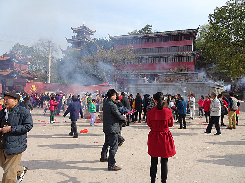 四川南充清泉寺法师图片